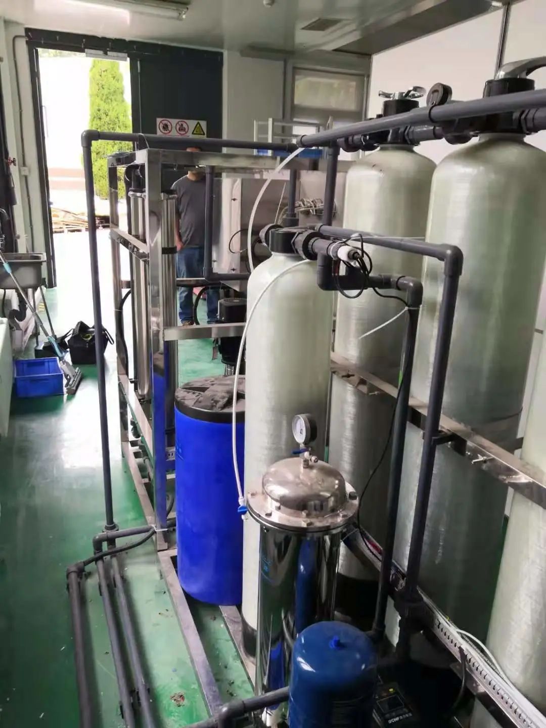 燃料電池及氫源技術(shù)國家工程研究中心兩臺實驗室純水設(shè)備維護插圖5 燃料電池及氫源技術(shù)國家工程研究中心兩臺實驗室純水設(shè)備維護插圖5